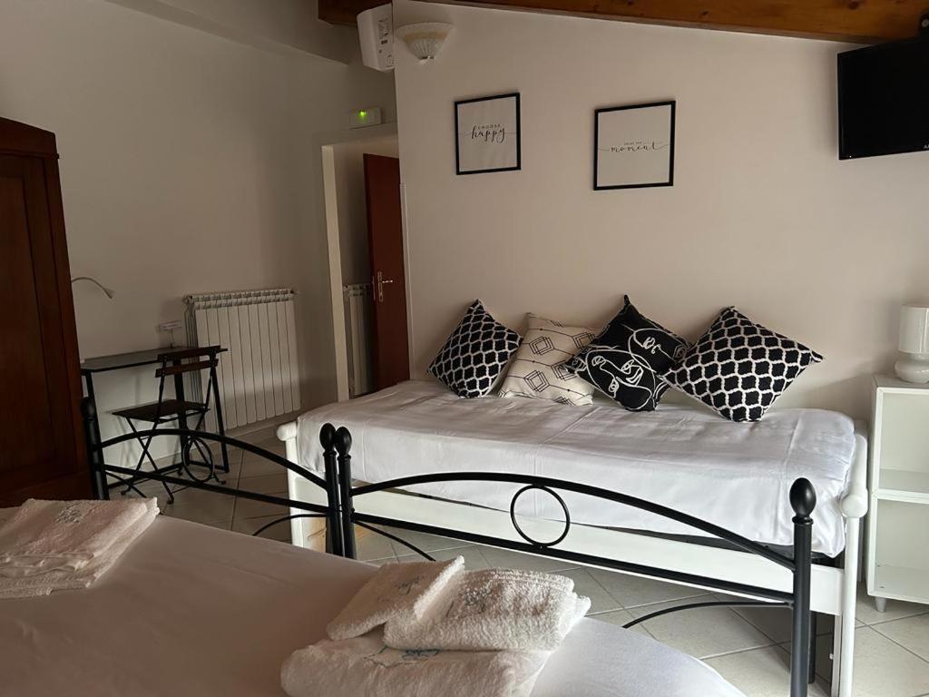Trentinara B&B Casa Letizia מראה חיצוני תמונה